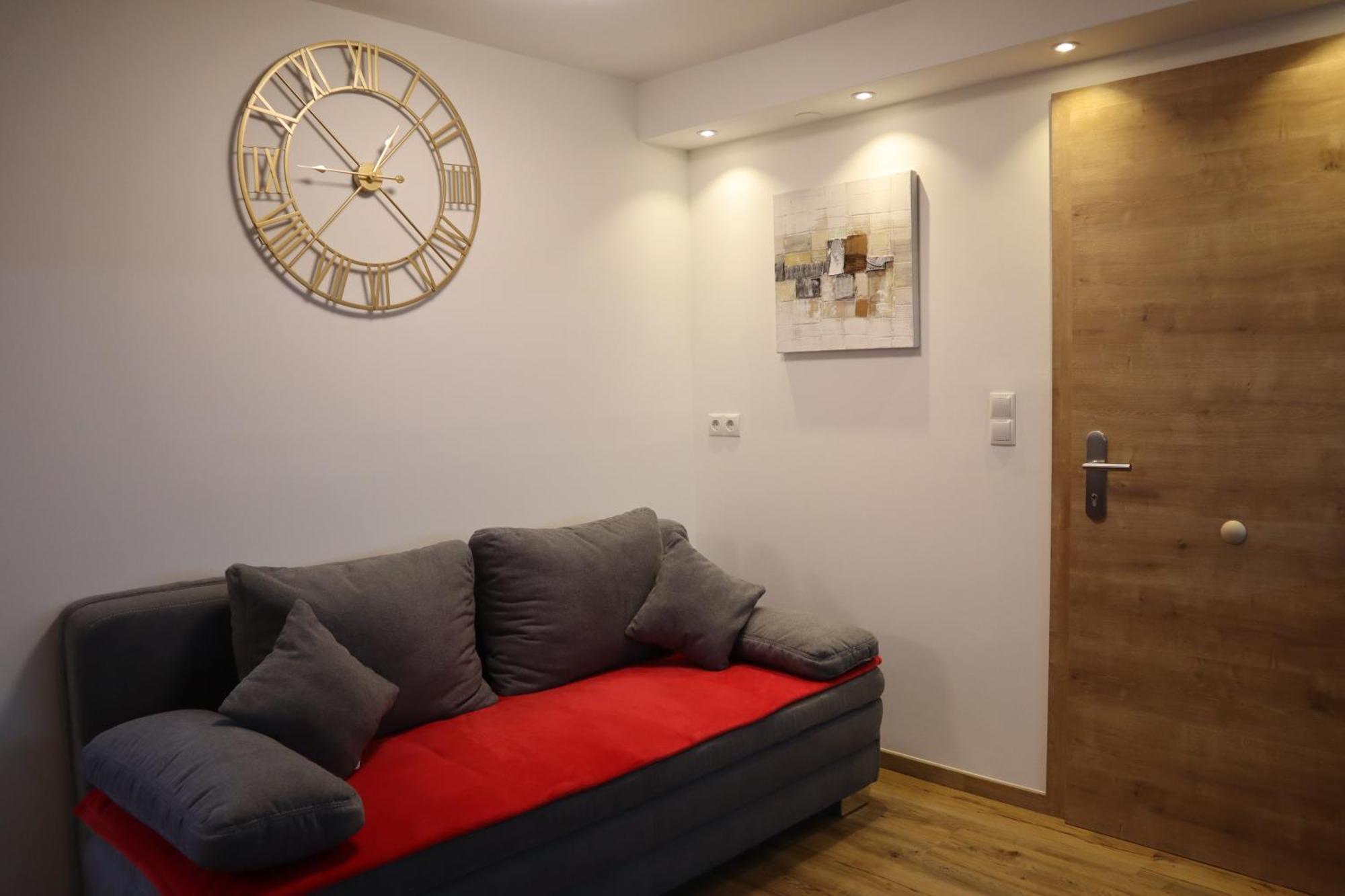 Landhaus-Appartements Warraich Шладминг Екстериор снимка