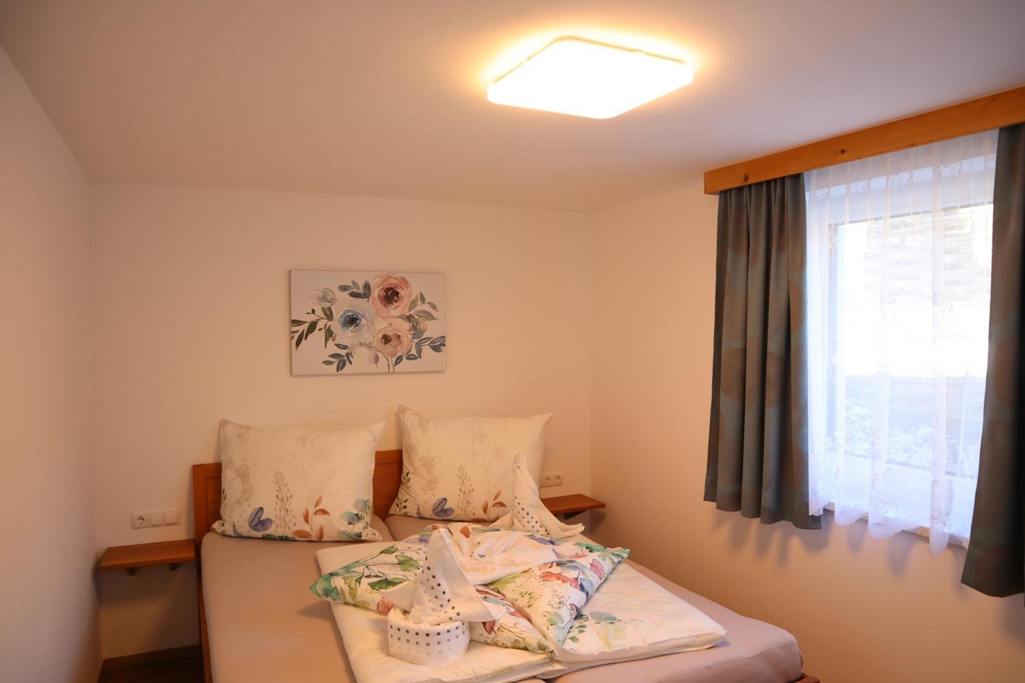Landhaus-Appartements Warraich Шладминг Екстериор снимка