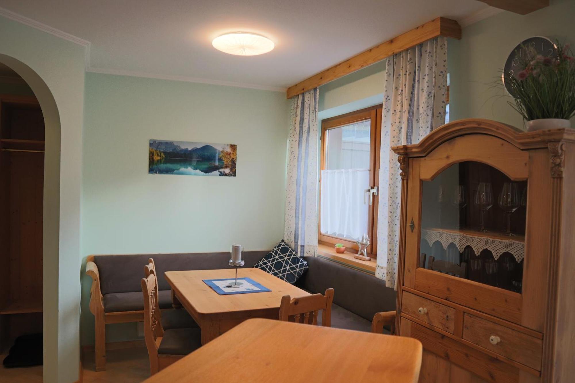 Landhaus-Appartements Warraich Шладминг Екстериор снимка