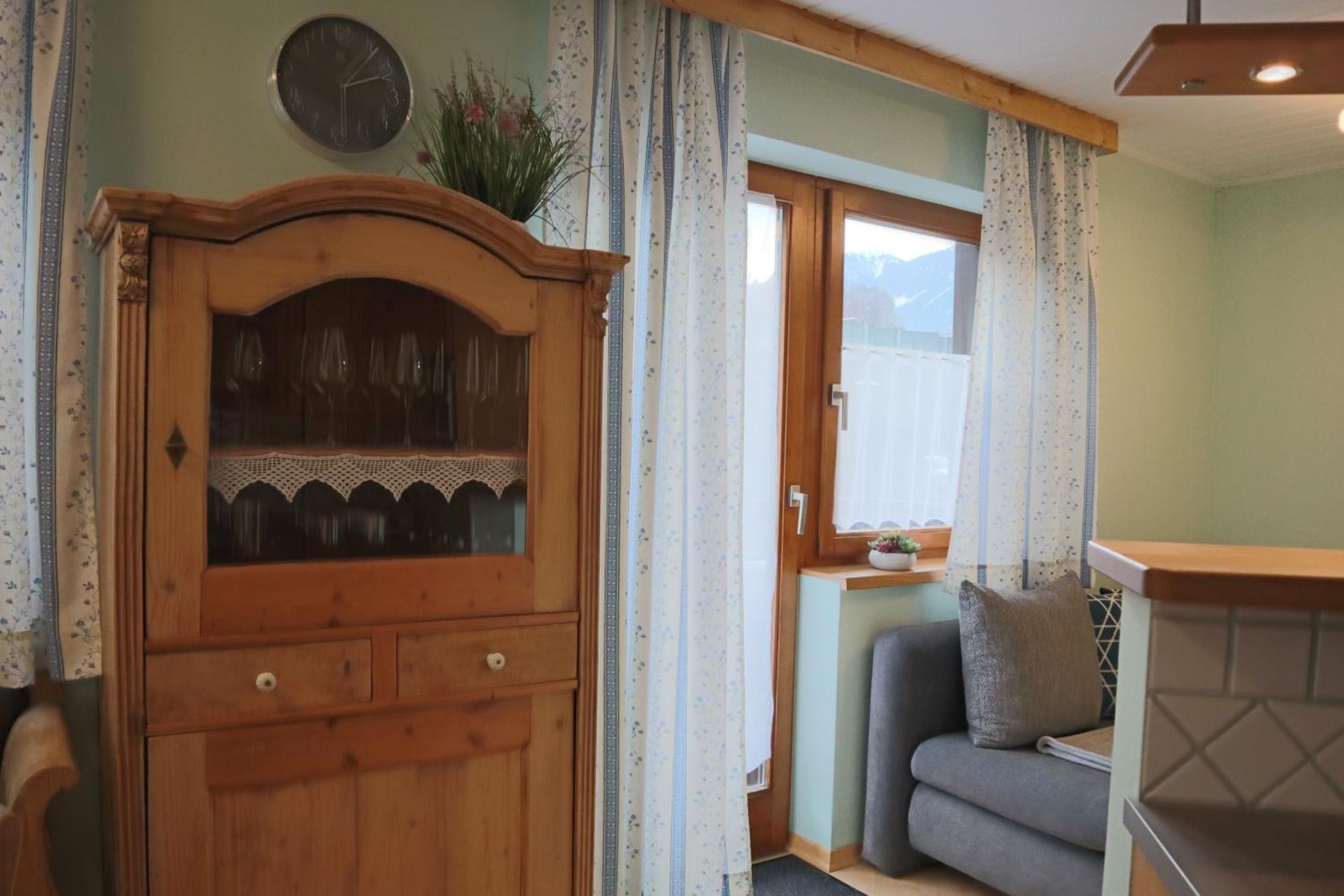 Landhaus-Appartements Warraich Шладминг Екстериор снимка